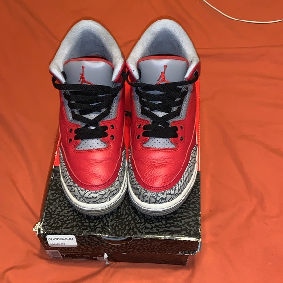 Jordan 3 - Picture 6 of 8